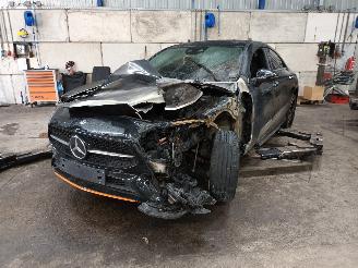 disassembly passenger cars Mercedes Cla-klasse CLA (118.3) Sedan 1.3 CLA-200 Turbo 16V (M282.914) [120kW]  (03-2019/.=
=2E.) 2019/11