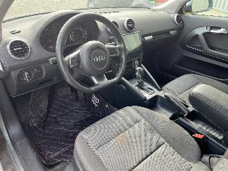 Audi A3 A3 (8P1) Hatchback 3-drs 1.6 TDI 16V (CAYC) [77kW]  (05-2009/08-2012) picture 10