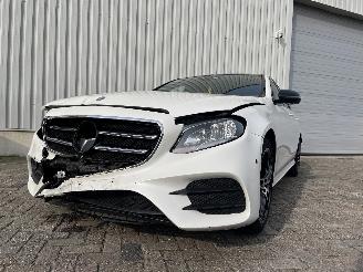 Damaged car Mercedes E-klasse E (W213) Sedan E-200 2.0 Turbo 16V (M274.920) [135kW]  (01-2016/05-201=
9) 2017/1