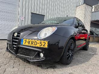 uszkodzony samochody osobowe Alfa Romeo MiTo MiTo (955) Hatchback 1.3 JTDm 16V Eco (199.B.4000) [62kW]  (01-2011/12=
-2015) 2013/6