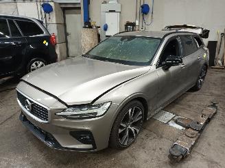 Coche siniestrado Volvo V-60 V60 II (ZW) Combi 2.0 D4 Polestar 16V (D4204T14P) [147kW]  (02-2018/12=
-2021) 2019/9