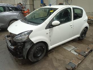 Coche siniestrado Toyota Aygo Aygo (B10) Hatchback 1.0 12V VVT-i (1KR-FE) [50kW]  (07-2005/05-2014) 2006/10