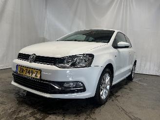 skadebil auto Volkswagen Polo Polo V (6R) Hatchback 1.0 12V BlueMotion Technology (CHYA) [44kW]  (01=
-2014/10-2017) 2015/4