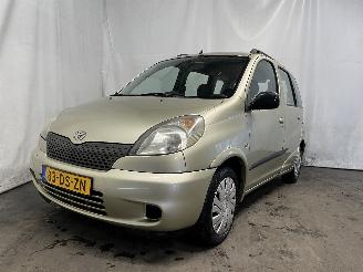 skadebil auto Toyota Yaris Yaris Verso (P2) MPV 1.3 16V (2NZFE) [63kW]  (08-1999/10-2002) 2000/1