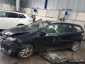 Dezmembrări autoturisme Toyota Auris Auris Touring Sports (E18) Combi 1.6 Dual VVT-i 16V (1ZRFAE) [97kW]  (=
07-2013/12-2018) 2014/3