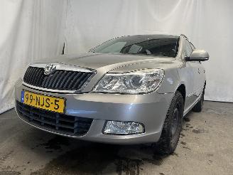 uszkodzony samochody osobowe Skoda Octavia Octavia Combi (1Z5) Combi 5-drs 1.4 TSI 16V (CAXA) [90kW]  (11-2008/06=
-2013) 2010/9