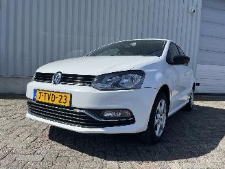 skadebil auto Volkswagen Polo Polo V (6R) Hatchback 1.2 TSI 16V BlueMotion Technology (CJZC(Euro 6))=
 [66kW]  (02-2014/10-2017) 2014/5