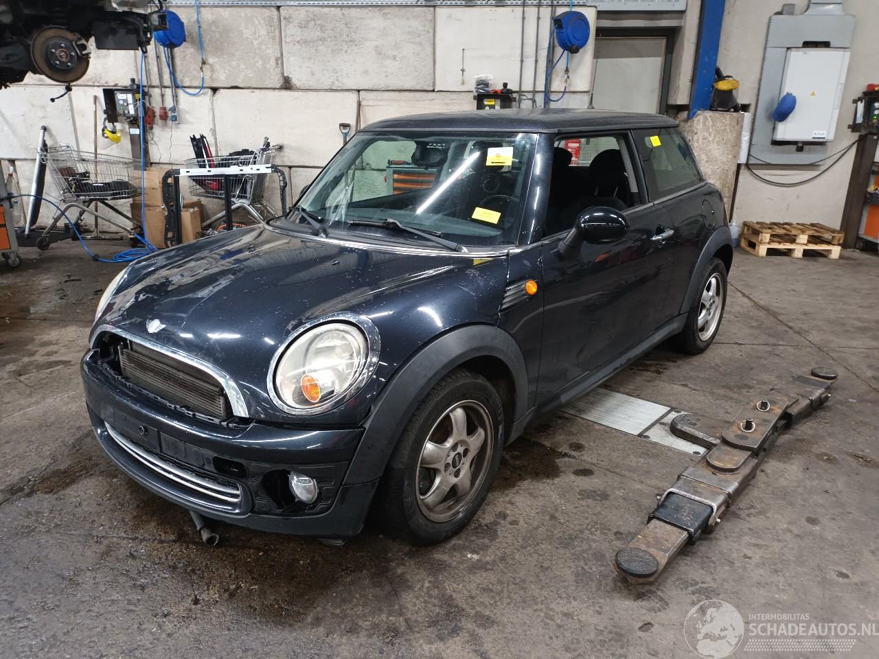 Mini Mini Mini (R56) Hatchback 1.4 16V One (N12-B14A) [70kW]  (11-2006/03-2010)