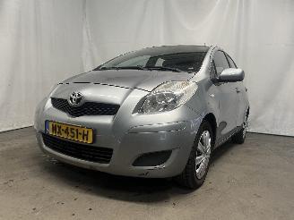 Schadeauto Toyota Yaris Yaris II (P9) Hatchback 1.33 16V Dual VVT-I (1NRFE) [74kW]  (11-2008/1=
2-2011) 2009/7