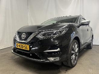 krockskadad bil auto Nissan Qashqai Qashqai (J11) SUV 1.3 DIG-T 140 16V (HR13DDT) [103kW]  (08-2018/...) 2019/11