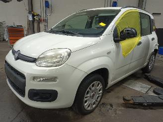 Coche siniestrado Fiat Panda Panda (312) Hatchback 0.9 TwinAir Turbo 85 (312.A.2000) [63kW]  (02-20=
12/...) 2012/5