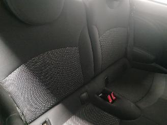 Mini Mini Mini (R56) Hatchback 1.4 16V One (N12-B14A) [70kW]  (11-2006/03-2010) picture 9