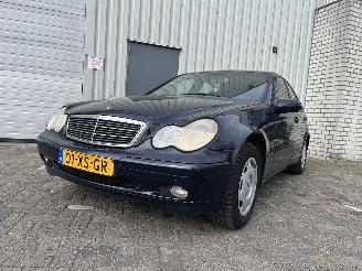 Avarii autoturisme Mercedes C-klasse C (W203) Sedan 1.8 C-180K 16V (M271.946) [105kW]  (05-2002/02-2007) 2002/10