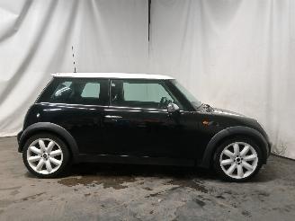 Mini Mini Mini (R50/53) Hatchback 1.6 16V Cooper (W10-B16A) [85kW]  (06-2001/09-=
2006) picture 6