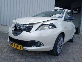 skadebil auto Lancia Ypsilon Ypsilon (312) Hatchback 0.9 TwinAir 85 (312.A.2000(Euro 5)) [63kW]  (0=
5-2011/...) 2011/12