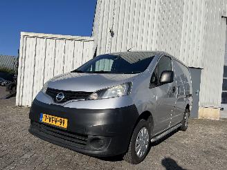 Vaurioauto  passenger cars Nissan Nv200 NV 200 (M20M) Van 1.5 dCi 86 (K9K-400(Euro 4)) [63kW]  (02-2010/...) 2010/3