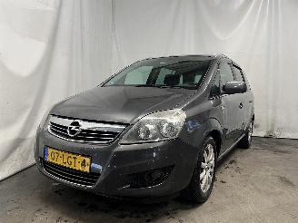 Schadeauto Opel Zafira Zafira (M75) MPV 1.8 16V Ecotec (Z18XER(Euro 4)) [103kW]  (07-2005/04-=
2015) 2010/4