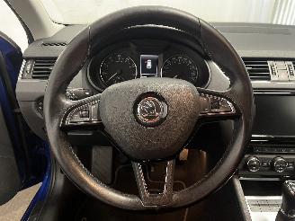 Schadeauto Skoda Octavia Octavia Combi (5EAC) Combi 5-drs 1.2 TSI 16V (CJZA) [77kW]  (11-2012/0=
7-2020) 2014/2