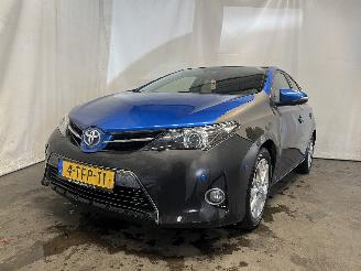 Damaged car Toyota Auris Auris (E18) Hatchback 5-drs 1.8 16V Hybrid (2ZRFXE) [100kW]  (10-2012/=
03-2019) 2014/1