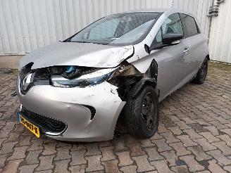 damaged passenger cars Renault Zoé Zoé (AG) Hatchback 5-drs 65kW (5AQ-601) [65kW]  (06-2012/03-2024) 2014/9