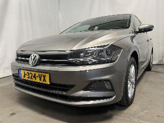 ojeté vozy osobní automobily Volkswagen Polo Polo VI (AW1) Hatchback 5-drs 1.0 TSI 12V (DKLA) [70kW]  (06-2017/...)= 2019/8
