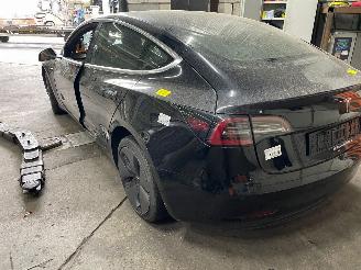 Tesla Model 3 Model 3 Sedan Long Range AWD 75 kWh (3D5) [258kW]  (06-2018/...) picture 4