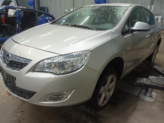 disassembly passenger cars Opel Astra Astra J (PC6/PD6/PE6/PF6) Hatchback 5-drs 1.4 16V ecoFLEX (A14XER(Euro=
 5)) [74kW]  (12-2009/10-2015) 2011/2