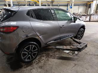 Renault Clio Clio IV (5R) Hatchback 5-drs 0.9 Energy TCE 90 12V (H4B-400(H4B-A4)) [=
66kW]  (11-2012/08-2021) picture 3