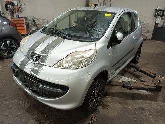 Uttjänta bilar auto Peugeot 107 107 Hatchback 1.0 12V (384F(1KR)) [50kW]  (06-2005/05-2014) 2008/9