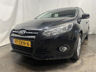 Damaged car Ford Focus Focus 3 Wagon Combi 1.0 Ti-VCT EcoBoost 12V 100 (M2DA(Euro 5)) [74kW] =
 (02-2012/05-2018) 2013/3