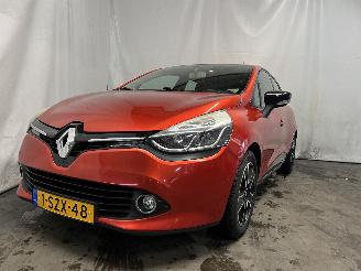Unfallwagen Renault Clio Clio IV (5R) Hatchback 5-drs 0.9 Energy TCE 90 12V (H4B-400(H4B-A4)) [=
66kW]  (11-2012/08-2021) 2014/1