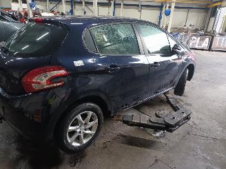 Peugeot 208 208 I (CA/CC/CK/CL) Hatchback 1.0 Vti 12V PureTech (EB0(ZMZ)) [50kW]  =
(03-2012/12-2019) picture 3