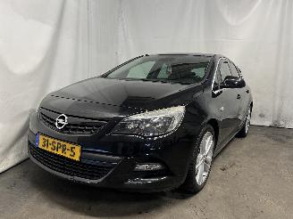 Coche accidentado Opel Astra Astra J (PC6/PD6/PE6/PF6) Hatchback 5-drs 1.4 Turbo 16V (A14NEL(Euro 5=
)) [88kW]  (10-2010/10-2015) 2011/11