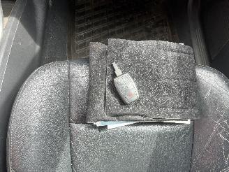 Volvo V-50 V50 (MW) Combi 1.6 D 16V (D4164T) [81kW]  (01-2005/12-2011) picture 17