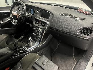 Volvo V-40 V40 (MV) Hatchback 5-drs 2.0 D2 16V (D4204T8(Euro 6b)) [88kW]  (02-201=
5/08-2019) picture 19