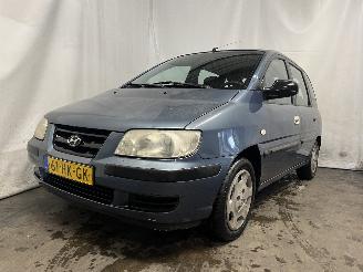Vaurioauto  passenger cars Hyundai Matrix Matrix Hatchback 1.6 16V (G4ED) [76kW]  (06-2001/04-2010) 2001/8