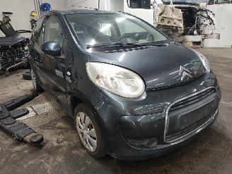Citroën C1 C1 Hatchback 1.0 12V (1KR-FE(CFB)) [50kW]  (06-2005/09-2014) picture 2