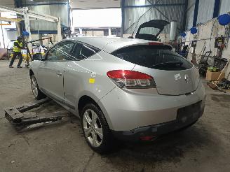 Renault Mégane Megane III Coupe (DZ) Hatchback 3-drs 1.4 16V TCe 130 (H4J-700(H4J-A7)=
) [96kW]  (04-2009/02-2016) picture 4