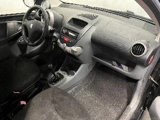 Peugeot 107 107 Hatchback 1.0 12V (384F(1KR)) [50kW]  (06-2005/05-2014) picture 12