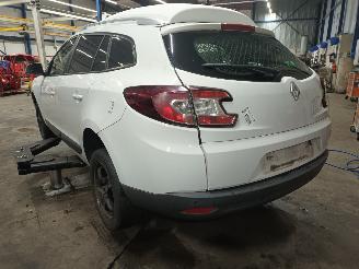 Renault Mégane Megane III Grandtour (KZ) Combi 5-drs 1.5 dCi 110 (K9K-837(K9K-N8)) [8=
1kW]  (02-2009/04-2016) picture 4