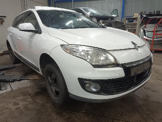 Renault Mégane Megane III Grandtour (KZ) Combi 5-drs 1.5 dCi 110 (K9K-837(K9K-N8)) [8=
1kW]  (02-2009/04-2016) picture 2