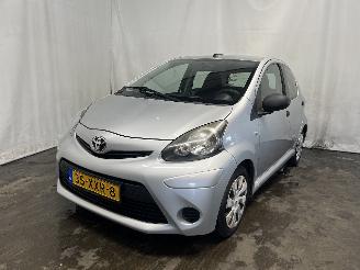 Vaurioauto  passenger cars Toyota Aygo Aygo (B10) Hatchback 1.0 12V VVT-i (1KR-FE) [50kW]  (07-2005/05-2014) 2012/9