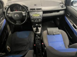 Mazda 2 2 (NB/NC/ND/NE) Hatchback 1.4 16V (FXJA) [58kW]  (04-2003/06-2007) picture 17