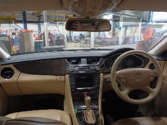 Mercedes CLS CLS (C219) Sedan 320 CDI 24V (OM642.920) [165kW]  (01-2005/12-2010) picture 5