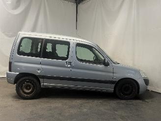 Peugeot Partner Partner Combispace MPV 1.6 16V (TU5JP4(NFU)) [80kW]  (07-2001/03-2008)= picture 7