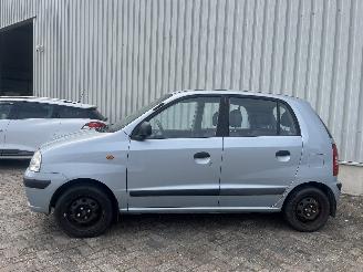 Hyundai Atos Atos Hatchback 1.1 12V (G4HD) [43kW]  (05-2003/05-2005) picture 4