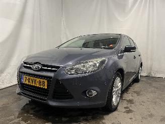Coche accidentado Ford Focus Focus 3 Wagon Combi 1.6 TDCi ECOnetic (NGDB) [77kW]  (05-2012/05-2018)= 2013/7
