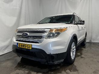 skadebil auto Ford USA Explorer Explorer (UN46) SUV 3.5 V6 4x4 Ecoboost (A0001E1U3.5 V6 4x4 Ecoboost) =
[214kW]  (03-2013/...) 1980