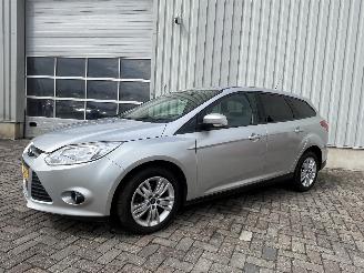 Ford Focus Focus 3 Wagon Combi 1.0 Ti-VCT EcoBoost 12V 125 (M1DC) [92kW]  (02-201=
2/05-2018) picture 2