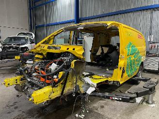 demontáž osobní automobily Mercedes  Vito (447.6) Van eVito 41/60/66 kWh (EM780.701) [85kW]  (03-2019/...) 2020/11